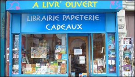 a livre ouvert
